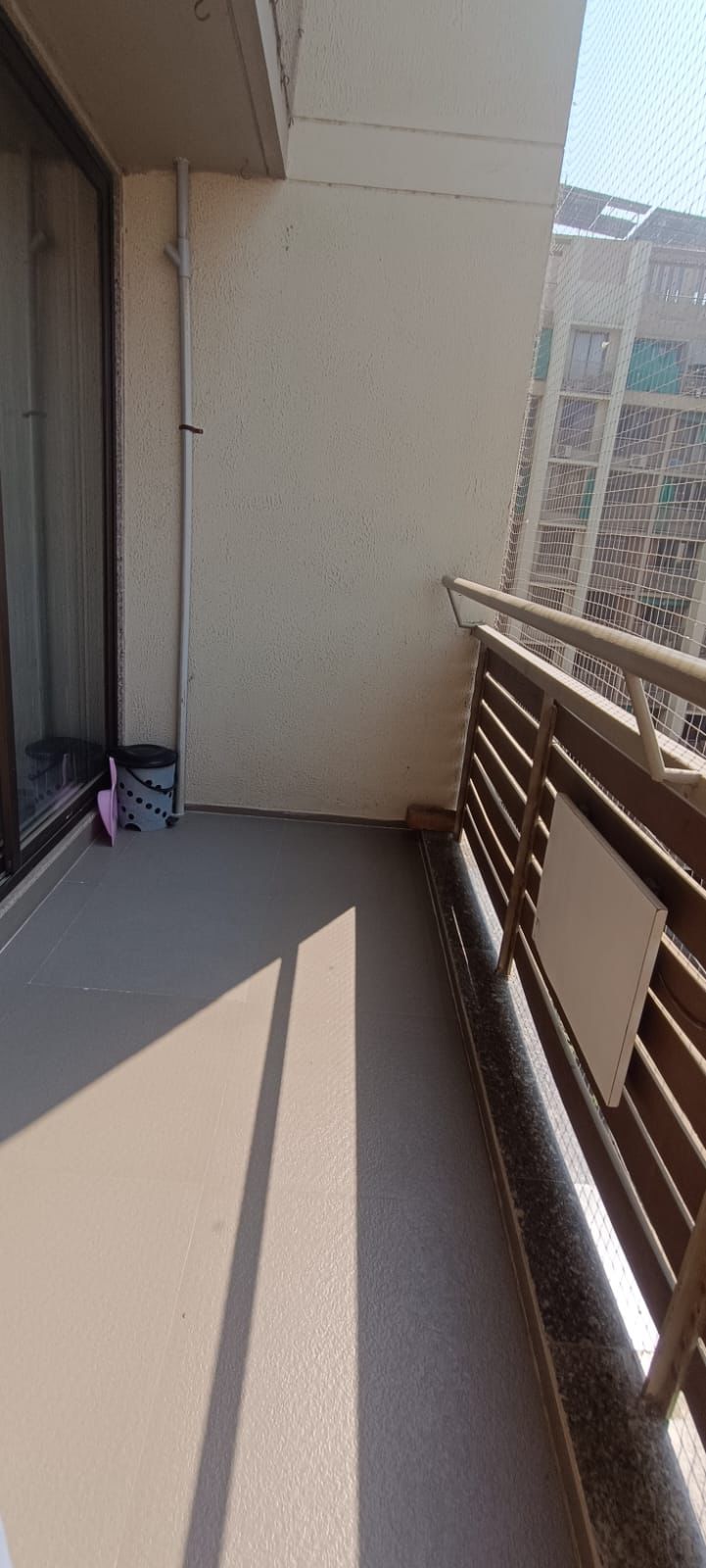 2 BHK Residential Flat / Appartment for Sell in Vaishnodevi Ahmedabad - Media 2