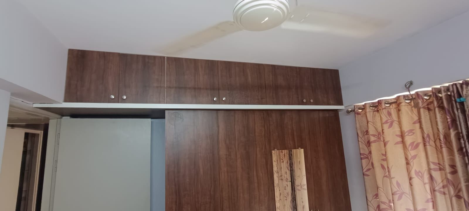 2 BHK Residential Flat / Appartment for Sell in Vaishnodevi Ahmedabad - Media 6