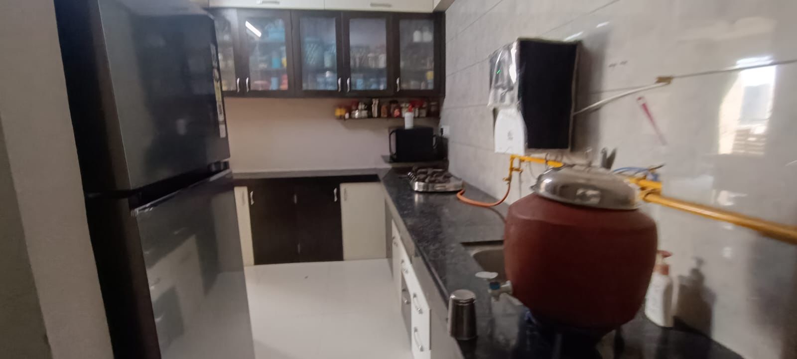 2 BHK Residential Flat / Appartment for Sell in Vaishnodevi Ahmedabad - Media 8