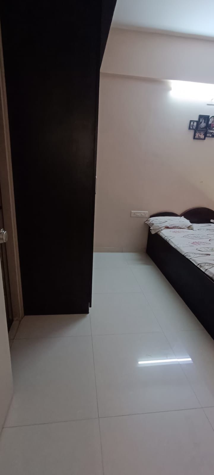 2 BHK Residential Flat / Appartment for Sell in Vaishnodevi Ahmedabad - Media 15